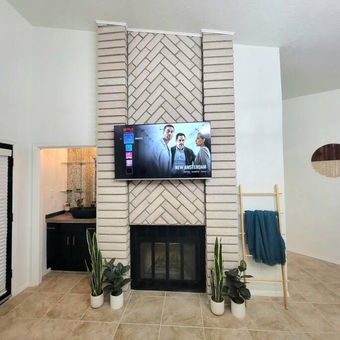 The Ritz Spa Sanctuary Hot Tub/Patio/Fam/Pet Las Cruces Exteriör bild