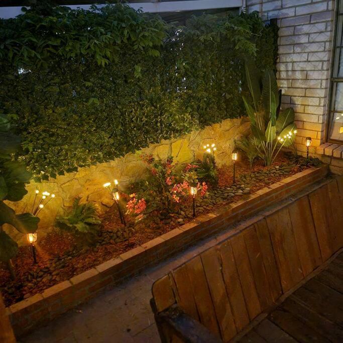 The Ritz Spa Sanctuary Hot Tub/Patio/Fam/Pet Las Cruces Exteriör bild